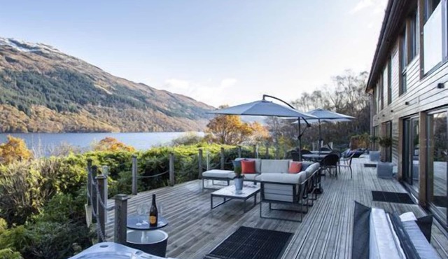 Hollybank House Sleeps 10 - sleeps 10 guests in 5 bedrooms