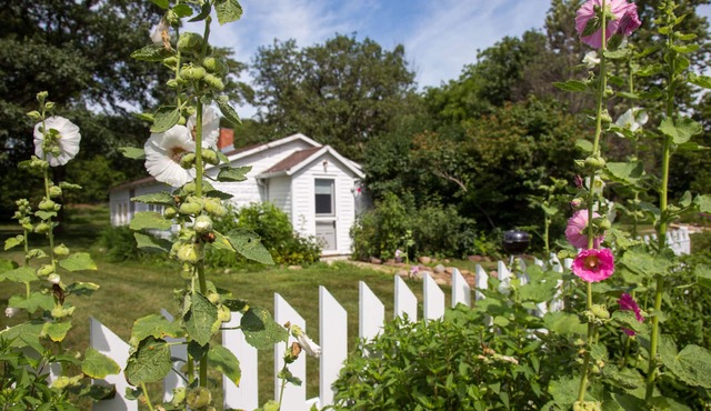Hollyhock Cottage at Whiterock Conservancy