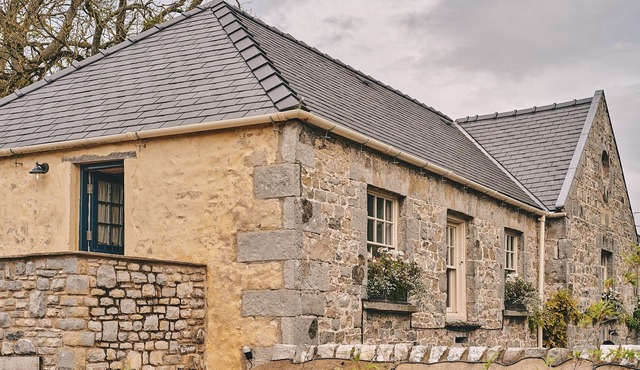 Hollyhock Cottage - Luxury Cottages