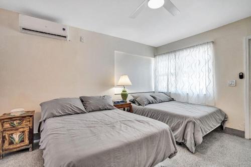 Hollywood Beach StudioBath w Free Parking 1