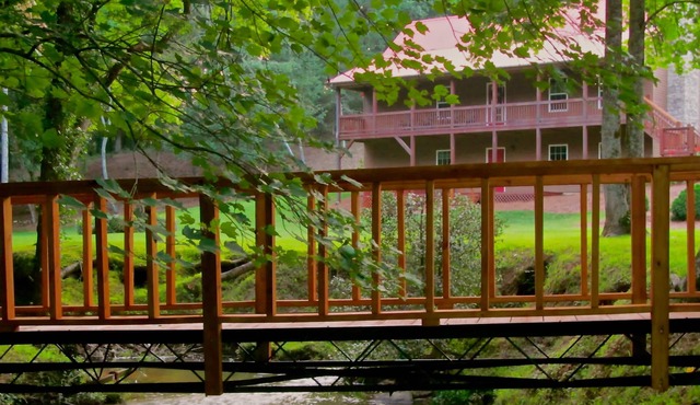 Hollywood Cabin Rental