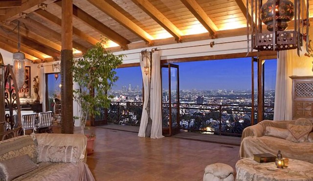 Hollywood Hills 6,000 sq. ft Design Masterpiece-Jetliner Views