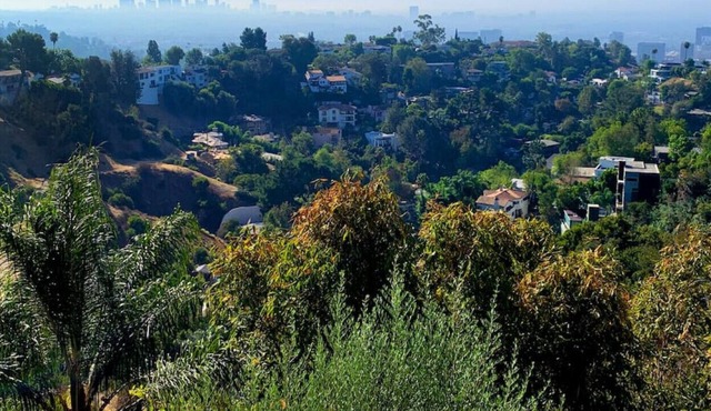 Hollywood Hills - Sweeping Views - High Design