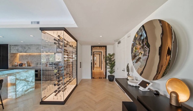 Hollywood Penthouse. House in the Sky! Absolute luxury.