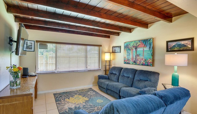 Hollywood Vacation Rental ~ 4 Miles to the Beach