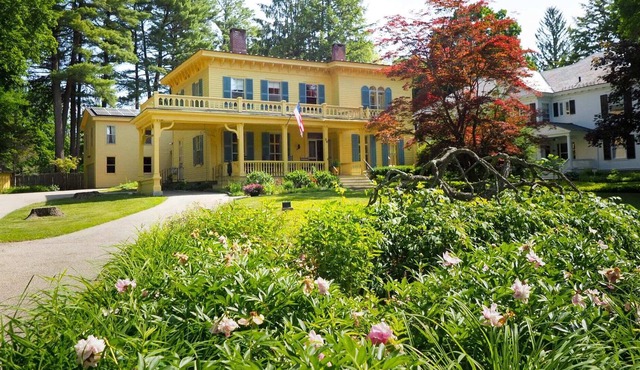 Holmes Suite PRIME Downtown Stockbridge