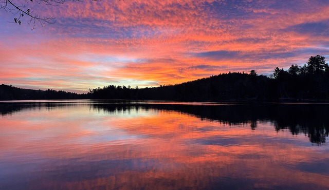 Holy Loon Lodge - located on Phillips Lake!