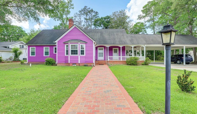 Home 1 Mi to Dtwn Conway: Great for Beach Days!