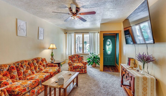 Home 13 Mi to Knoebels Amusement Resort