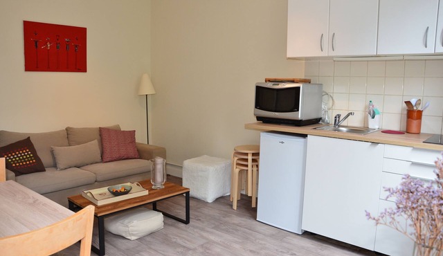 Home (2 bedrooms) in a private courtyard, Lille Cormontaigne