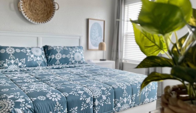 Home 7 min to Lackland AFB & close to SeaWorld