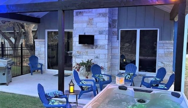 Home at Lake Travis w/Hot Tub by Barclé
