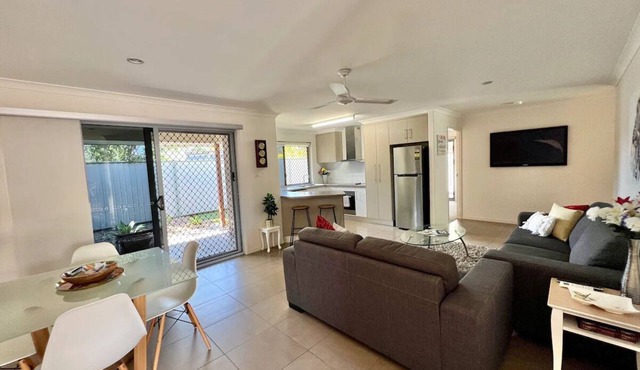 Home away from home! Modern, comfortable, central, AC, Yard.