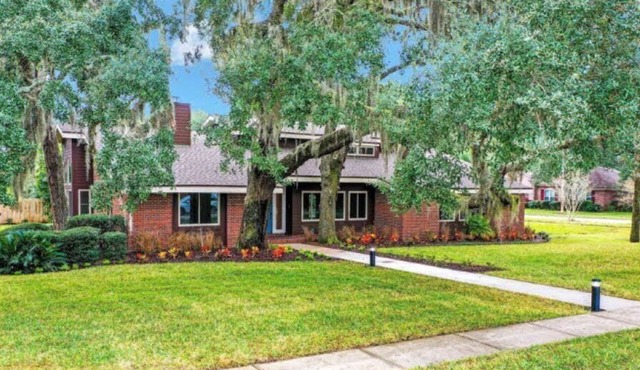 Home Away from Home! Close to Everything! JU only 5 Mins Away!