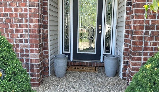 Home away from Home 3-bedroom house in amazing O'Fallon with WiFi, AC