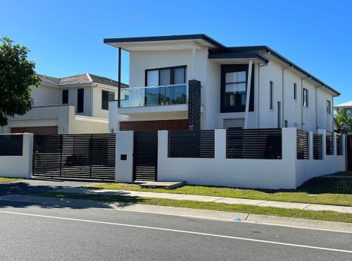 Home Away From Home &EV Charging&Amazing location