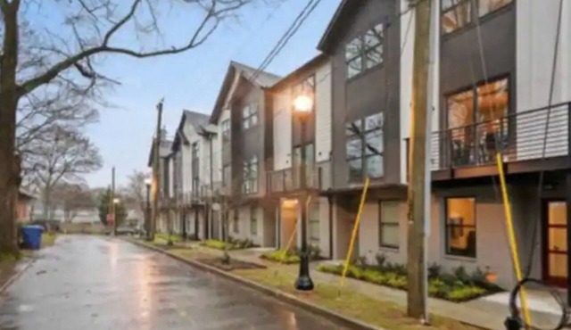 Home away from Home in the heart of E. Atlanta. Enjoy a comfortable & quiet stay