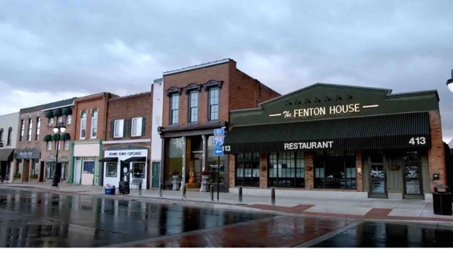 Home Away From Home Near Downtown Fenton