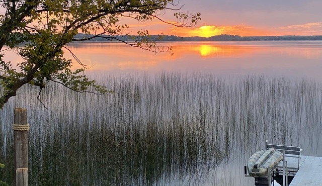 Home Away from Home on Beautiful Stalker Lake! Peaceful, Private, Relaxing!