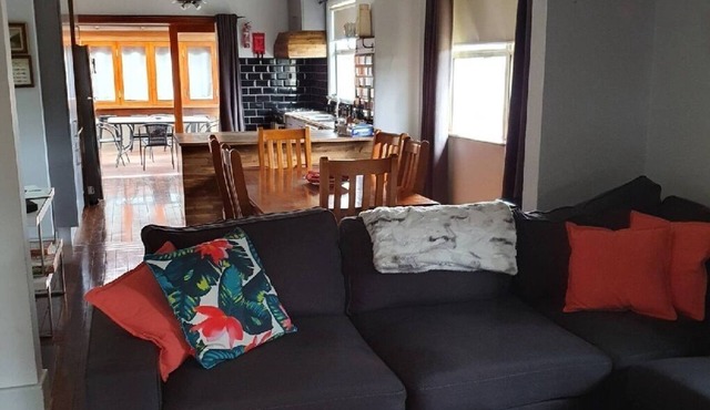 Home Away from Home whole house. On the the Fringe of the CBD