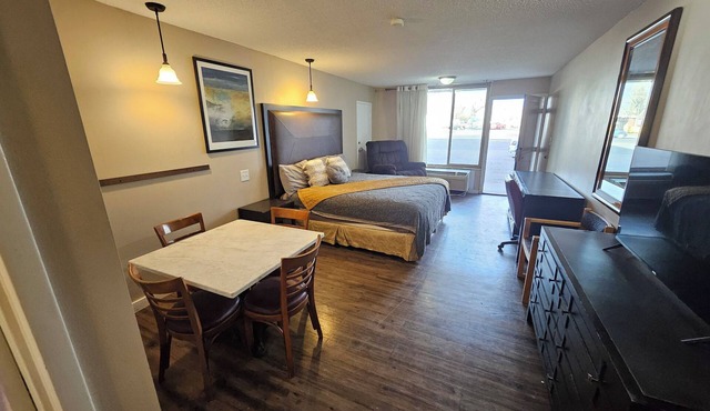 Home Away Inn LLC Laramie