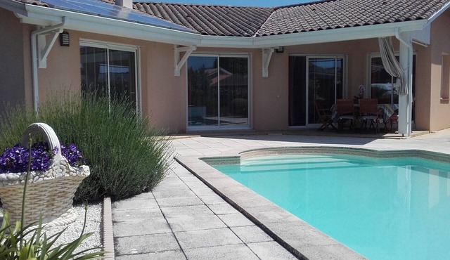 HOME CALME NEER CENTER AND PLAGES