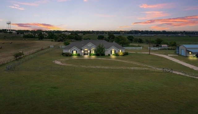 Home for Groups, Games, and Getaways - Sleeps 17
