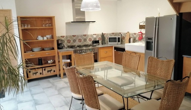 Homerez - House near Monet's gardens.