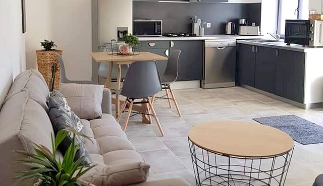 Homerez - Beautiful apartment with garden and Wifi