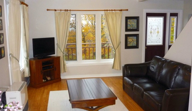 Home from Home - Cosy Cottage in Whale Watching Country