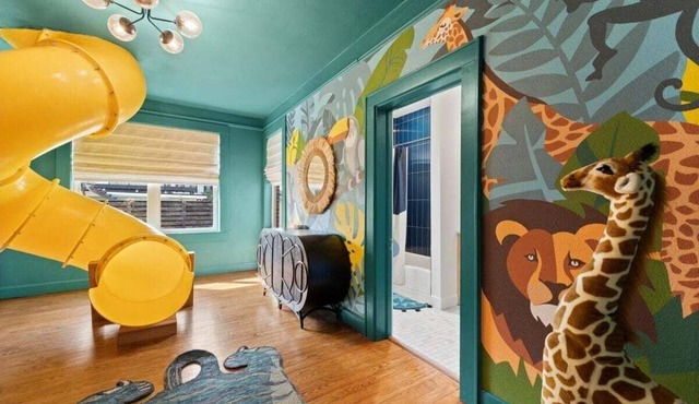 Home, Game Room, Firepit, Indoor Slide, Candy Room