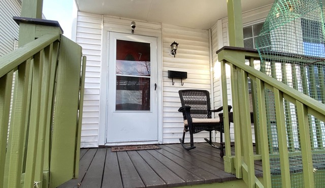 Home in Beacon- Walk to Main!