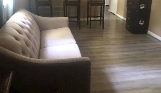 Home in Braselton! Minutes from Mall of Georgia! Outdoor space for entertaining!