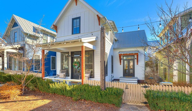 Home in Carlton Landing located on Twinkle Lane!