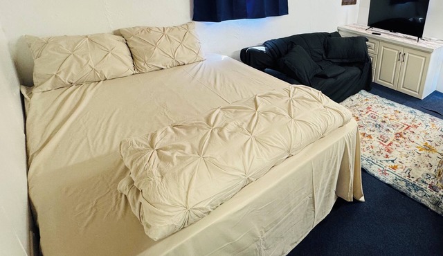 Home in Christmas valley nCharming 1-bedroom cottage in Christmas valley,AC,WiFi