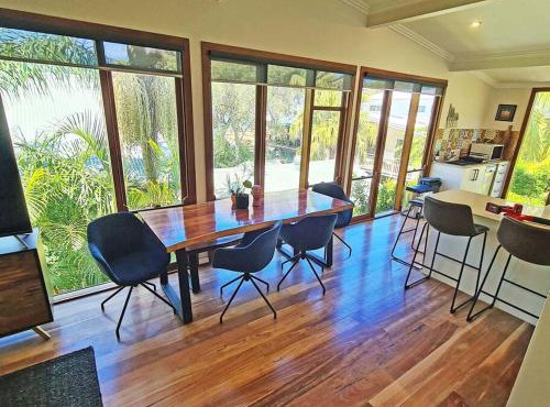 Home in Collaroy near Beach