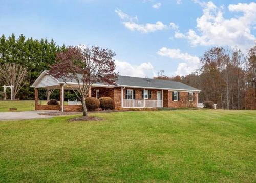 Home In East Bend NC