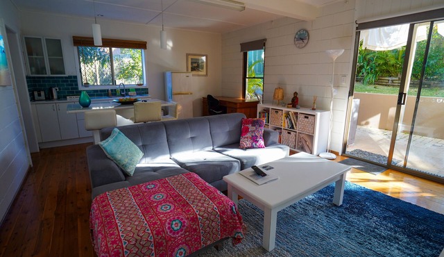 Home in Emerald Beach dog friendly, fast Wifi