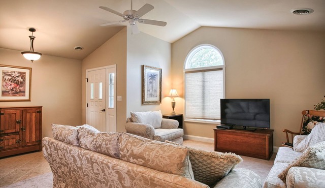 Home in Mechanicsburg, PA close to Carlisle, Camp Hill, Enola, Harrisburg area