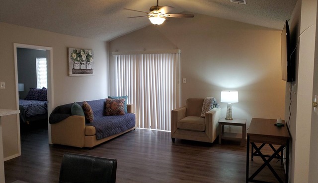 Home in NW Austin 2 BR 2 BA Private Parking Private Patio Pet Stays for Free !