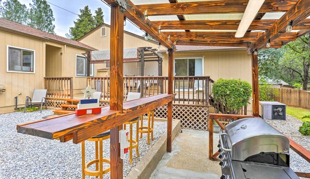 Home in Shasta Lake Near Redding: Early Check-In!