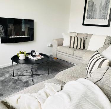 Home in Solihull - Near NEC, BHX & Solihull Town Centre