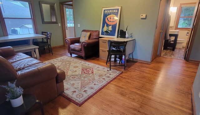 Home in the Heart of Monona!