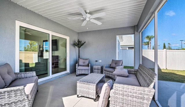 Home in The Villages: Golf Cart & Amenity Access
