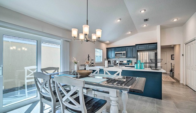 Home in The Villages: Golf Cart & Amenity Access