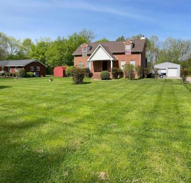 Home just outside of Hendersonville