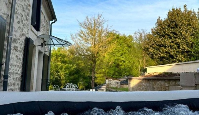 Home - Le 4 - Séjour à Coulangeron