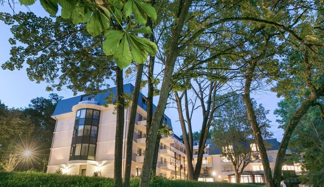 Home Médicis Les Petites Roches