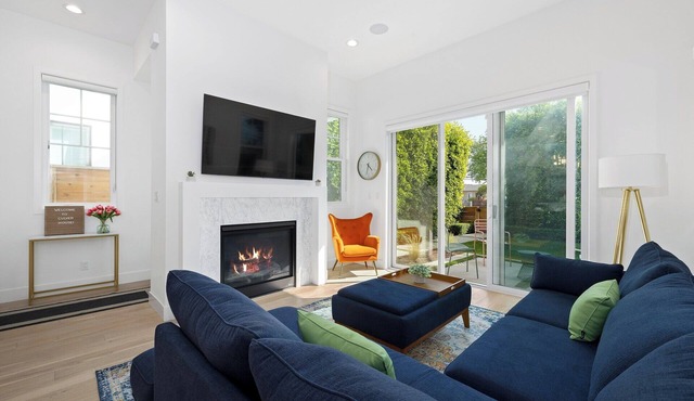 Home near Beaches, Culver City, Venice, Sofi Stadium, Santa Monica, and LAX