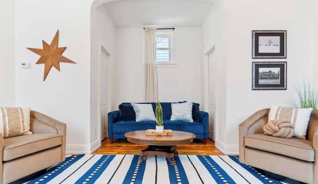 Home Near Churchill Downs Perfect for Derby Week!